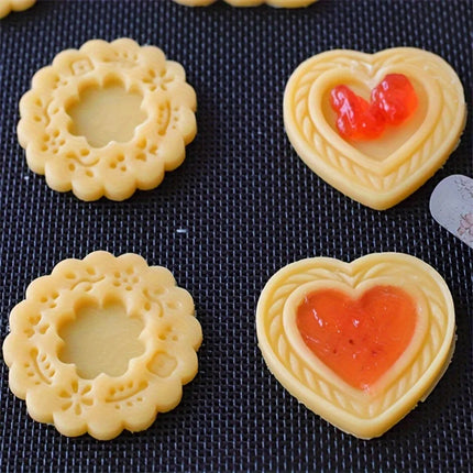4pcs 3D Heart & Flower Cookie Cutter Mold Set Jam Sandwich Cookie Molds for Baking Valentine's Day Christmas Easter DIY Biscuit