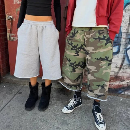 Y2K American Camo Shorts Camouflage Pattern Rough Edge Tassel Sweatshorts New Summer High Street Streetwear Unisex Baggy Shorts