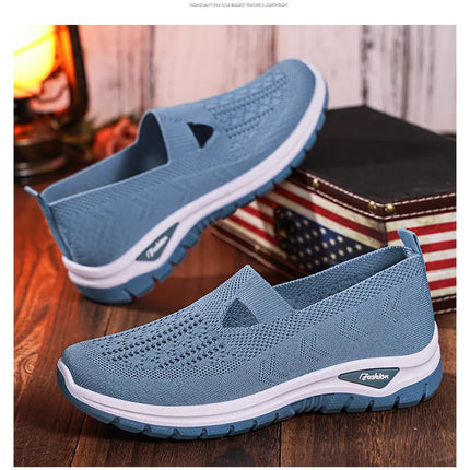 2025 New Mesh Women Vulcanized Shoes High Quality Women Sneakers Slip On Flats Shoes Women Loafers Plus Size 42 Walking Flat