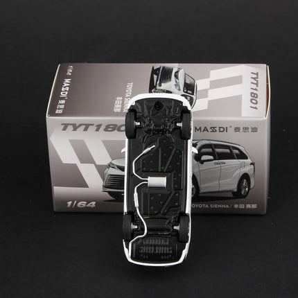 Massdi 1:64 Toyota Sienna Car Model Alloy MPV Miniature Diecast Vehicles Toy Collection