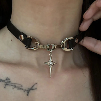Gothic Cross Star Pendant Choker Nelace for Women Fashion Spicy Girl Punk Chain Y2K Vintage Leather Collar Chain Choker Necklace