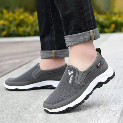 Men Casual Canvas Shoes Lightweight Summer Mesh Shoes Breathable Slip on Flats Men Fashion Walking Shoes Soft Loafers for Men