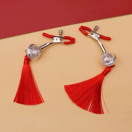 Hot！1 Pair Metal Bells Nipple Clamps With Tassel Nipple Ring For Flirting Teasing Exotic Breast Enlargement Adult Accessory