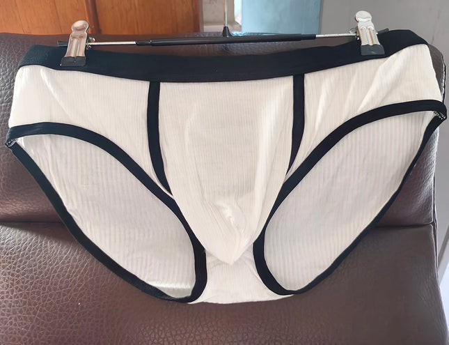 Men's briefs with fashionable and sexy underpants and large pockets