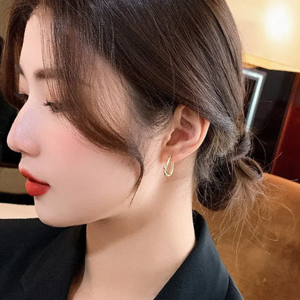 Simple Design Gold Color Geometric Twisted Square Hoop Earrings For Women Creative Young Girls Party Wedding Jewelry