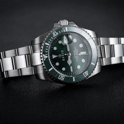 Sapphire Glass Men`s Watch Japan Quartz Movement Ceramics Bezel Stainless Steel Case 50M Waterproof Men Swimming Clock