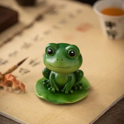 Color Changing Cute Little Frog Tea Pet Figurine, Funny Thermo Chromatic Resin Craft for Tea Ceremony