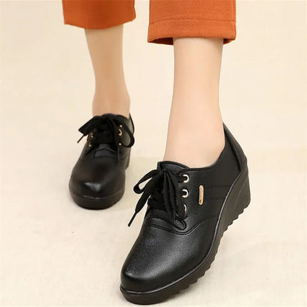 Classic Genuine Leather Women Shoes Round Toe Casual Comfortable Women's Wedge Shoes Spring Autumn Fashion Mother Shoes 10models