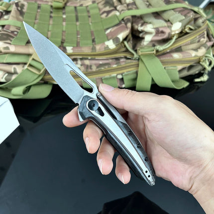 hot sale folding knife pocket outdoor camping hitting BBQ home hand tools D2 Blade material 420 steelcarbon fiber material
