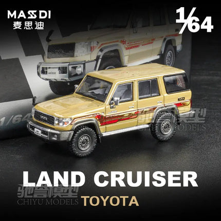 MASDI 1:64 Toyota Land Cruiser LC76 Land Cruiser Pro replica alloy car model, boys' festival gift toy collection item.