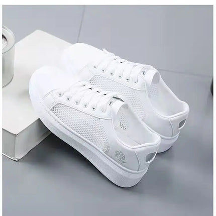 Women Leather Pu Casual Shoes New 2025 Woman Shoes Fashion Embroidered White Sneakers Breathable Flower Lace-Up Women Sneakers