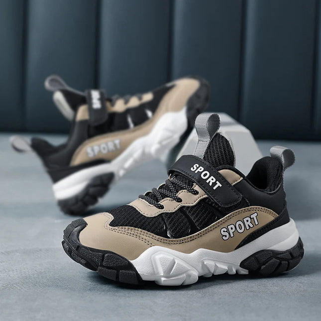 New Winter Versatile Childrens Sports Shoes Breathable Mesh Running Shoes with Foot Protection Soft Stable Daily Casual Shoes