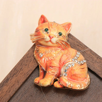 Cute and Exquisite Cartoon Cat Animal Design Brooches for Men and Women, Jewelry, Fashion Accessories, and Couple's Party Gifts