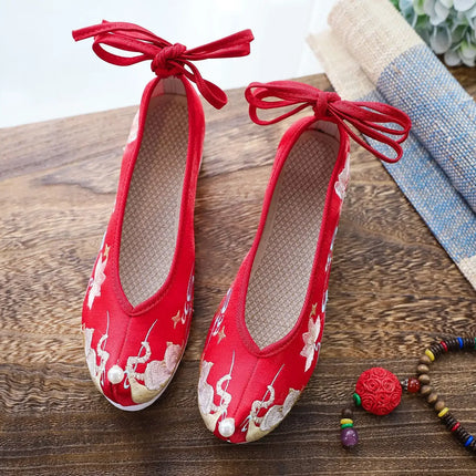 Chasing Moon Hot Sale Of The Season New Style Ming Dynasty Hanfu Shoes National Style Upturned Head Cotton Shoes Ancient Wedding