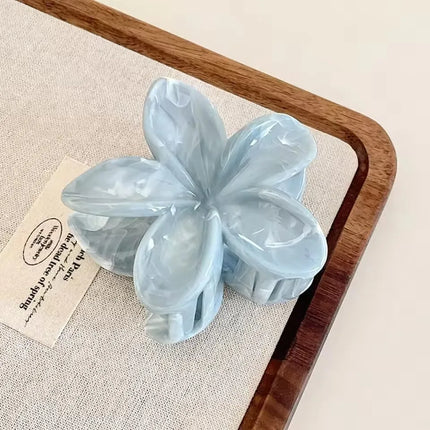 Korean Hawaiian Gradient Flower Hair Claw Clip For Women Girl Fashion Plastic Non Slip Hold Hairpin Barrette Hair Accessories