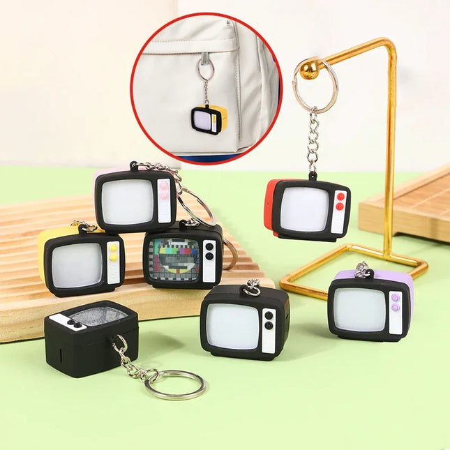 Mini Vintage TV Set Keychain Simulation LED Sound TV Model Keyring Creative Television Key Holder Bag Pendant Car Key Ring