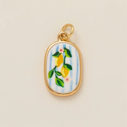 Colorful dopamine pendant with oil droplets, strawberry, crab, heart, shell pattern, color preservation