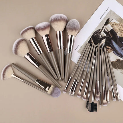 1-20PCS Makeup Brushes Set Eye Shadow Foundation Blush Highlighter Concealer Female Beauty Tool Puffs Beauty Sponges Thumb Puffs