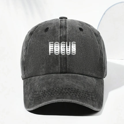 Classic unisex baseball cap with "FOCUS" print adjustable for daily leisure, outdoor sports, and travel