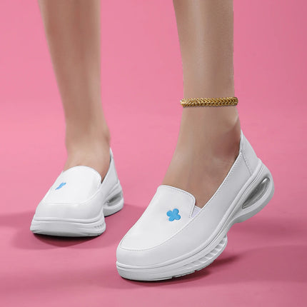 Nurse shoes for women, comfortable soft-soled flat shoes, non-slip, breathable, long-term standing without tired feet, special w