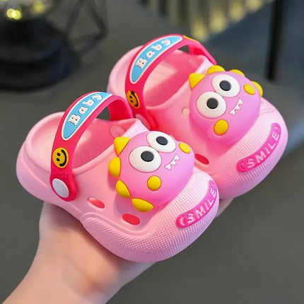 2025   Children's Slippers Cute Cartoon Girls Boys with Soft Soles Baby Bags Perforated Shoes Home and Baby Sandals***