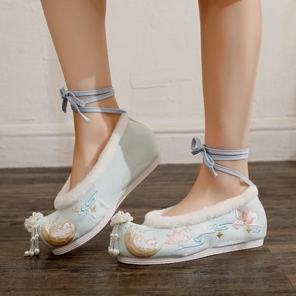 Chasing Moon Hot Sale Of The Season New Style Ming Dynasty Hanfu Shoes National Style Upturned Head Cotton Shoes Ancient Wedding