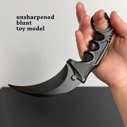 10styles Cs Karambit Metal Model with Plastic Sheath Game Peripheals Colorful Claw Knives Outdoor Training Props Safety Toys Boy