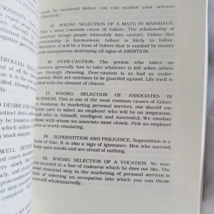 Bview Art English Version The Landmark Bestseller Now Revised and Updated for the 21st Century Book Think and Grow Rich