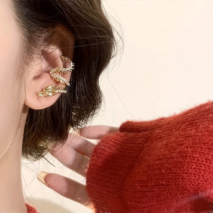 1Pcs Exquisite Dragon Shaped Ear Clip Light Luxury and High-end Earrings for Women Perfect for Daily Wear and Party Gifts