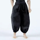 Black Pants / no body head