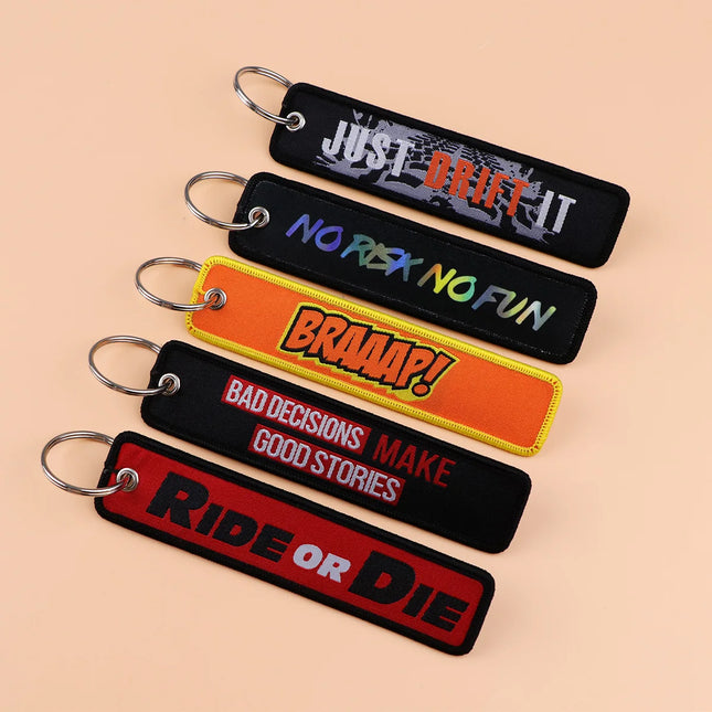 1Pcs "No Risk No Fun" Funny Quotes Series Embroidery Key Fobs Backpack Key Tags Motorcycles Keychain Keyrings Accessories Gifts