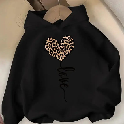 Heart patterned printed hooded long sleeved shirt for warm, casual and fashionable children's boys and girls in autumn andwinter