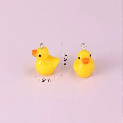 10pcs Resin Imitation Strawberry Shape Charms For DIY Key Chain Necklace Pendants Ornament Jewelry Making Accessories