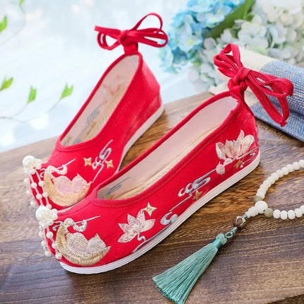 Chasing Moon Hot Sale Of The Season New Style Ming Dynasty Hanfu Shoes National Style Upturned Head Cotton Shoes Ancient Wedding