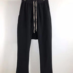 black / M