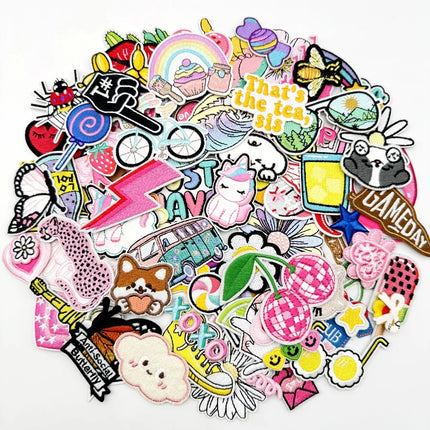 50/100pcs Random Assortted Embroidery Patches Cartoon DIY Iron on/Sew on Patches Stickers Applique for Clothes Dresses Hat Jeans