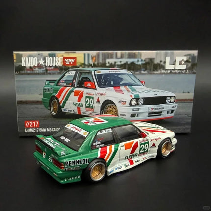 Kaido House + MINIGT 1:64 BMW M3 KAIDO WORKS LARRY CHEN V1 USA Exclusive Alloy Die-cast Car Model