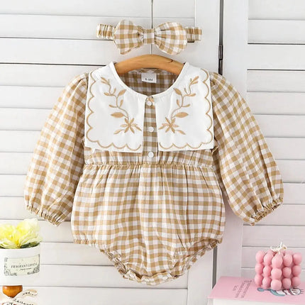 Baby girl baby fashionable fake collar embroidered round neck long sleeved plaid triangle jumpsuit (including headband)