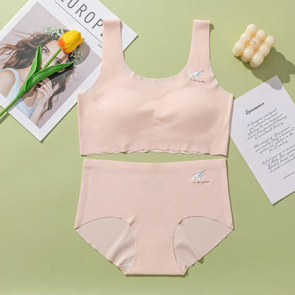 Children Underwear Underpants Set Summer Ice Silk Bra With Sponge Pad Student Girl Vest Seamless Bralette Teenagers Tops 25-60kg