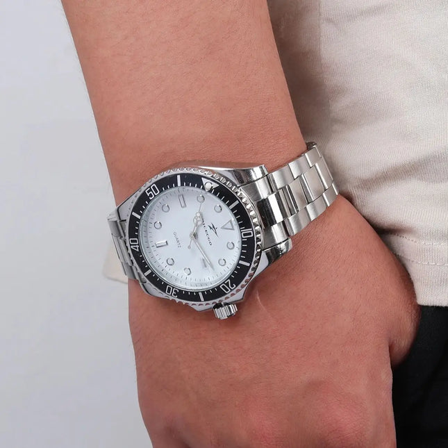 Men's Quartz Sports Watch - Stainless Steel Strap with Date Display for Casual Daily Wear, Fashionable Business Elegant Design