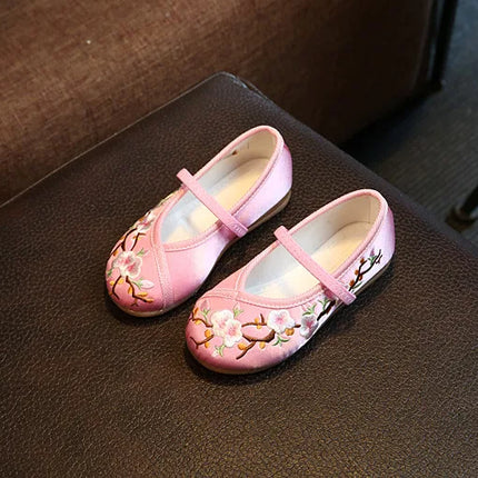 Girls Hanfu Flats Shoes Chinese Style Kids Princess Embroidery Cloth Shoes Dance Versatile Children's Ancient Dress Up Loafers