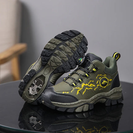 New Autumn Winter Hiking Shoes for Kids Non-Slip Outdoor Shoes Children Warm Mountaineering Trekking Climbing Sports Shoes Boys