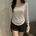 White / M