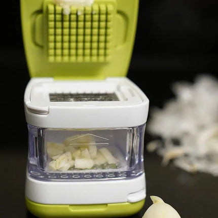 Multifunction Vegetable Dicer Garlic Presser Crusher Plastic Eco Friendly Ginger Slicer Mincer Chopper Kitchen Gadget for Salad