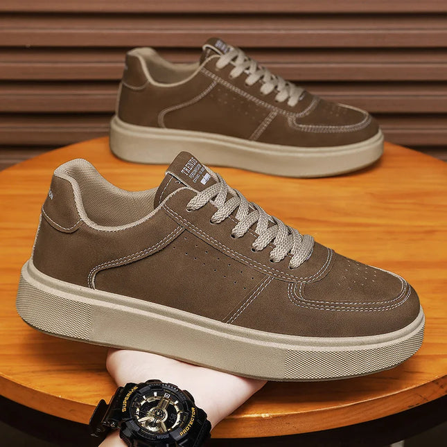 2025 Autumn Men's Thick-Sole Breathable Sports Casual Sneakers - White Trainers with Height-Enhancing Design for Students.