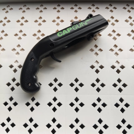 1/2/4Pcs Bottle Opener Portable Cap Gun Creative Flying Cap Launcher Beer Opener Bar Tools Beverage Opener Shaped Cap Opener