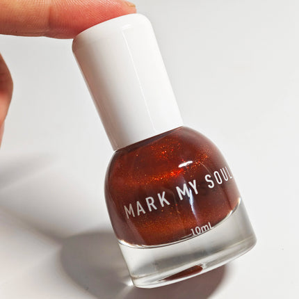 S165 CChestnut 10ml No-Bake Cat Eye Nail Polish. Crystal Berry color series base with berry red fragments. Quick-drying