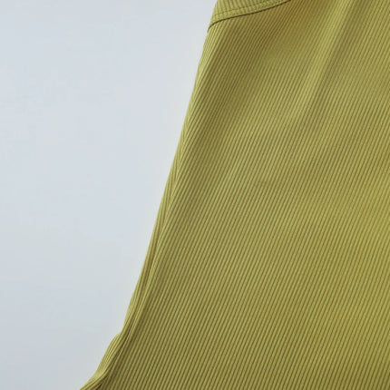 Hugcitar 2025 Summer Ribbed Halter Backless Solid Sexy Crop Tank Top Casual Y2K Women Clothes Beach Vacation Streetwear Yoga