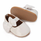 E126 White / 0-6 Months