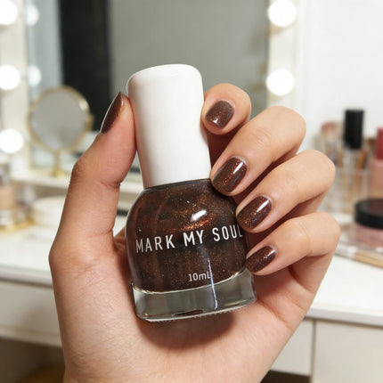 S168 Bronze 10ml No-Bake Cat Eye Nail Polish. Crystal Berry color series base with berry red fragments. Quick-drying
